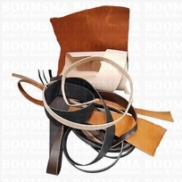 Assortment colored leather remnants assorted colors Restpieces splitleather and veg-tan leather of a different thickness (1 kg)